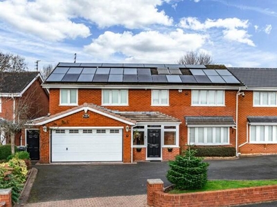 5 Bedroom Detached House For Sale In Halesowen, West Midlands