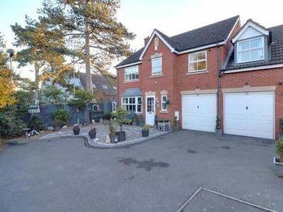 5 Bedroom Detached House For Sale In Marston Green