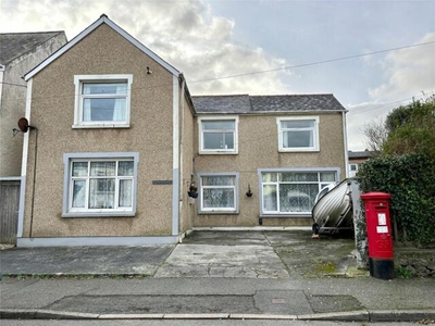 5 Bedroom Detached House For Sale In Milford Haven, Pembrokeshire