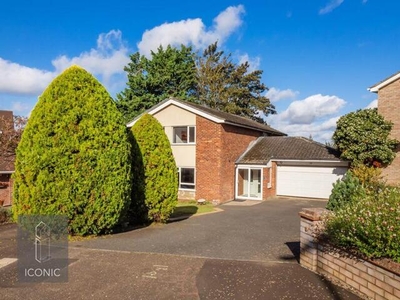 5 Bedroom Detached House For Sale In Old Costessey