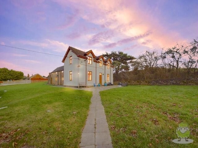 5 Bedroom Farm House For Sale In Kirkby-in-ashfield