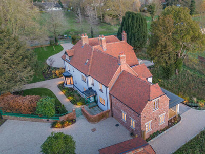6 Bedroom Country House For Sale In Oxfordshire