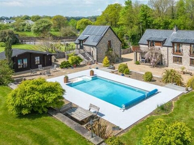 6 Bedroom Detached House For Sale In Ewenny