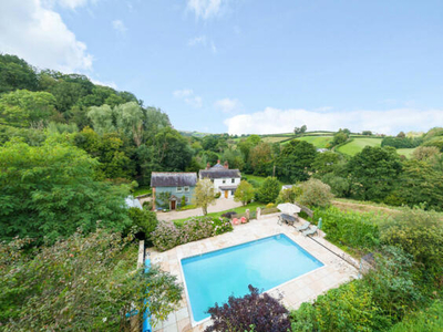 6 Bedroom Detached House For Sale In South Molton, Devon