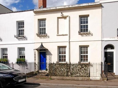 6 Bedroom Terraced House For Sale In Cheltenham