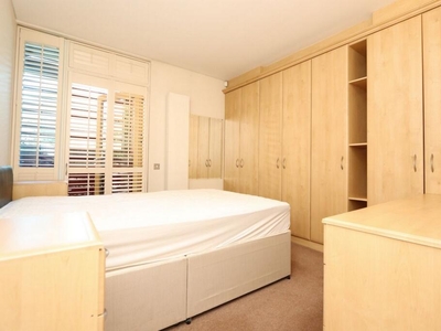 House share for rent in Becquerel Court,West Parkside, Greenwich, SE10