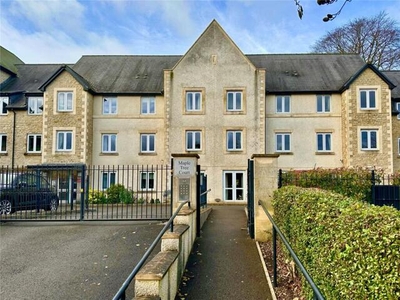 1 Bedroom Apartment For Sale In Stroud, Gloucestershire