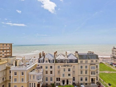 2 bedroom penthouse to rent Hove, BN3 2RQ