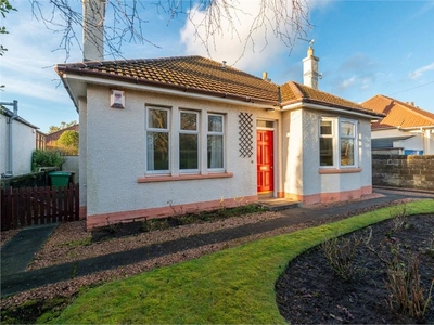 3 bed detached bungalow for sale in Kirkcaldy
