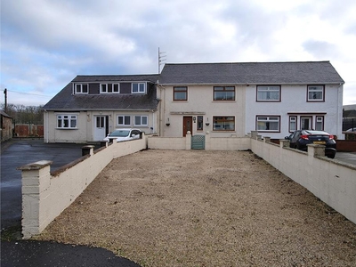 3 bed terraced house for sale in New Cumnock