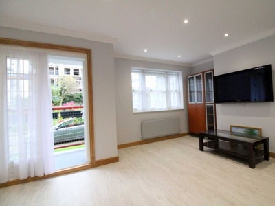 3 bedroom apartment for sale London, SW4 9QY