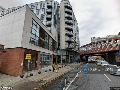 3 Bedroom Apartment Salford Greater Manchester