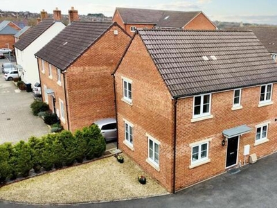 3 Bedroom House Trowbridge Wiltshire