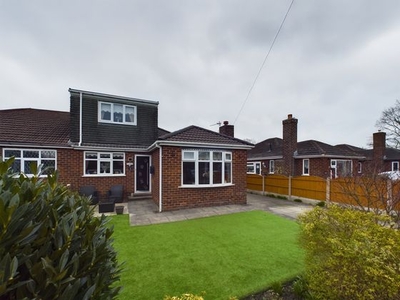 3 bedroom semi-detached bungalow for sale Wigan, WN4 8XH