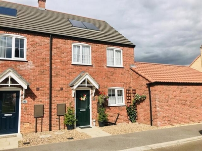 3 Bedroom Semi-detached House For Sale In Coningsby