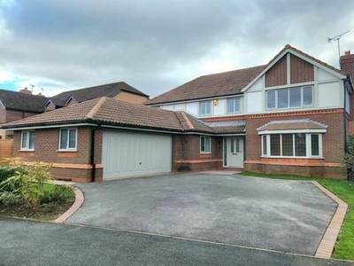 4 Bedroom House Appleton Cheshire