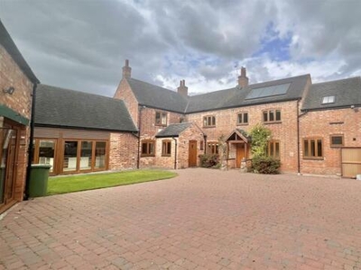 4 Bedroom House Claybrooke Magna Leicestershire