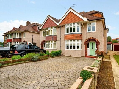 4 Bedroom House Coulsdon Greater London