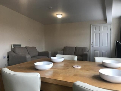 6 Bedroom Apartment Lincoln Lincolnshire