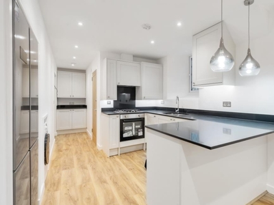 1 Bed Flat/Apartment For Sale in Longcross, Surrey, KT16 - 5315295