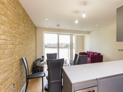 1 bedroom flat for rent in Marc Brunel House, Wapping High Street, London, E1W
