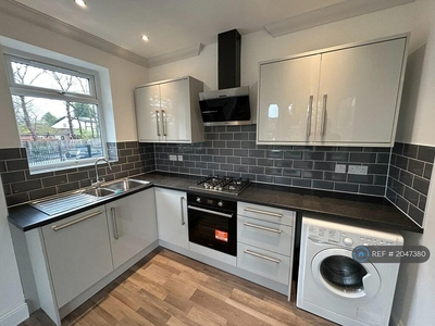 1 bedroom flat for rent in Withington, Manchester, M20