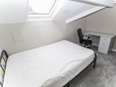 1 Bedroom House Share For Rent In Hyde Park, Leeds