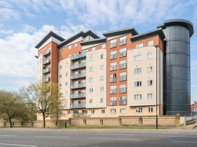 2 Bed Flat/Apartment For Sale in Slough, Berkshire, SL1 - 5377311