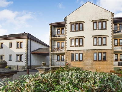 2 bed ground floor flat for sale in Largs