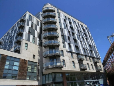 2 bedroom apartment for rent in Fresh, Chapel Street, M3