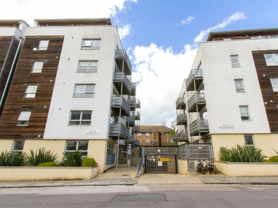 2 bedroom apartment for rent in Wellend Villas, Springfield Road, Brighton, BN1