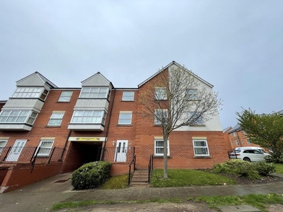 2 bedroom flat for rent in Northcroft Way, Erdington, Birmingham, West Midlands, B23