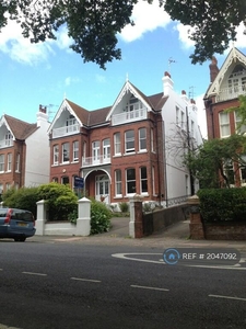 2 bedroom flat for rent in Preston Park Avenue, Brighton, BN1