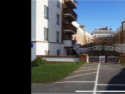2 bedroom flat for rent in Sea Road, Boscombe Spa, Bournemouth, BH5
