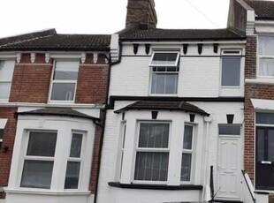 2 Bedroom House For Rent In Hastings