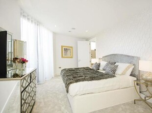 3 Bedroom Flat For Sale In East Finchley, London
