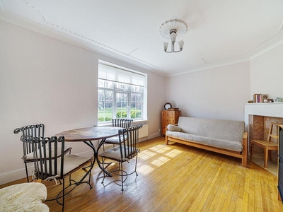 3 bedroom Flat for sale in Sheldon Avenue, East Finchley N2