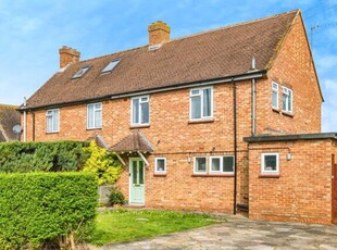 3 Bedroom Semi-detached House For Sale In Leatherhead