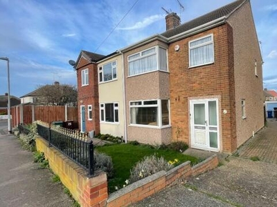 3 Bedroom Semi-detached House For Sale In Stanford-le-hope, Essex