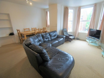 4 bedroom apartment for rent in Central Road, West Didsbury, M20