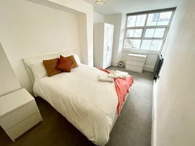 4 bedroom apartment for rent in Old Steine, Brighton, BN1