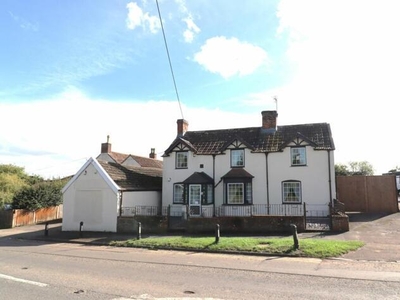 4 Bedroom House Charfield Gloucestershire