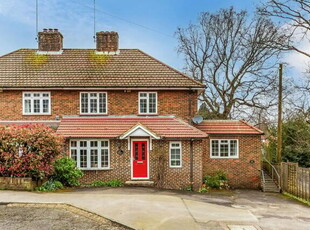 4 Bedroom Semi-detached House For Sale In Sevenoaks