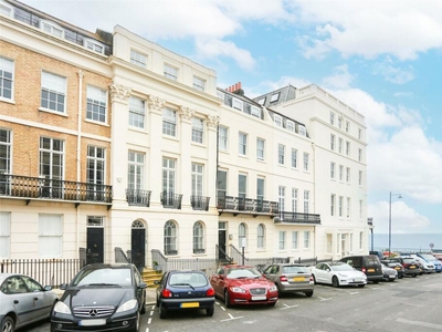 4 bedroom terraced house for rent in Portland Place, Brighton, East Sussex, BN2