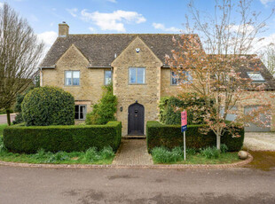 5 Bedroom Detached House For Sale In Lechlade