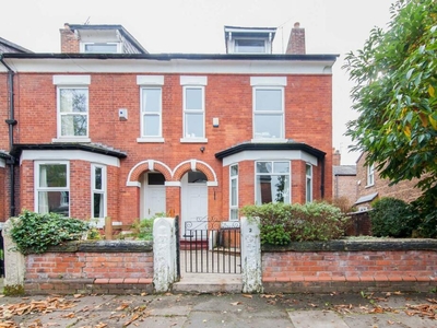 6 bedroom end of terrace house for rent in Leamington Avenue, West Didsbury, M20