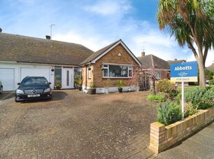 Bungalow for sale in Maplin Way, Thorpe Bay, Essex SS1