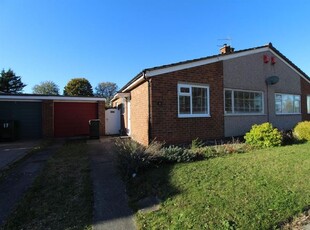Bungalow to rent in Rievaulx Drive, Middlesbrough TS5