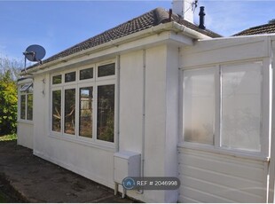 Bungalow to rent in Trevarrian, Newquay TR8
