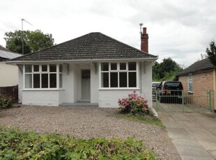 Detached bungalow to rent in Barton Hill, Fornham St. Martin, Bury St. Edmunds IP31